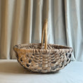 Load image into Gallery viewer, 16” Scottish Oak Swill Basket with peeled hazel handle
