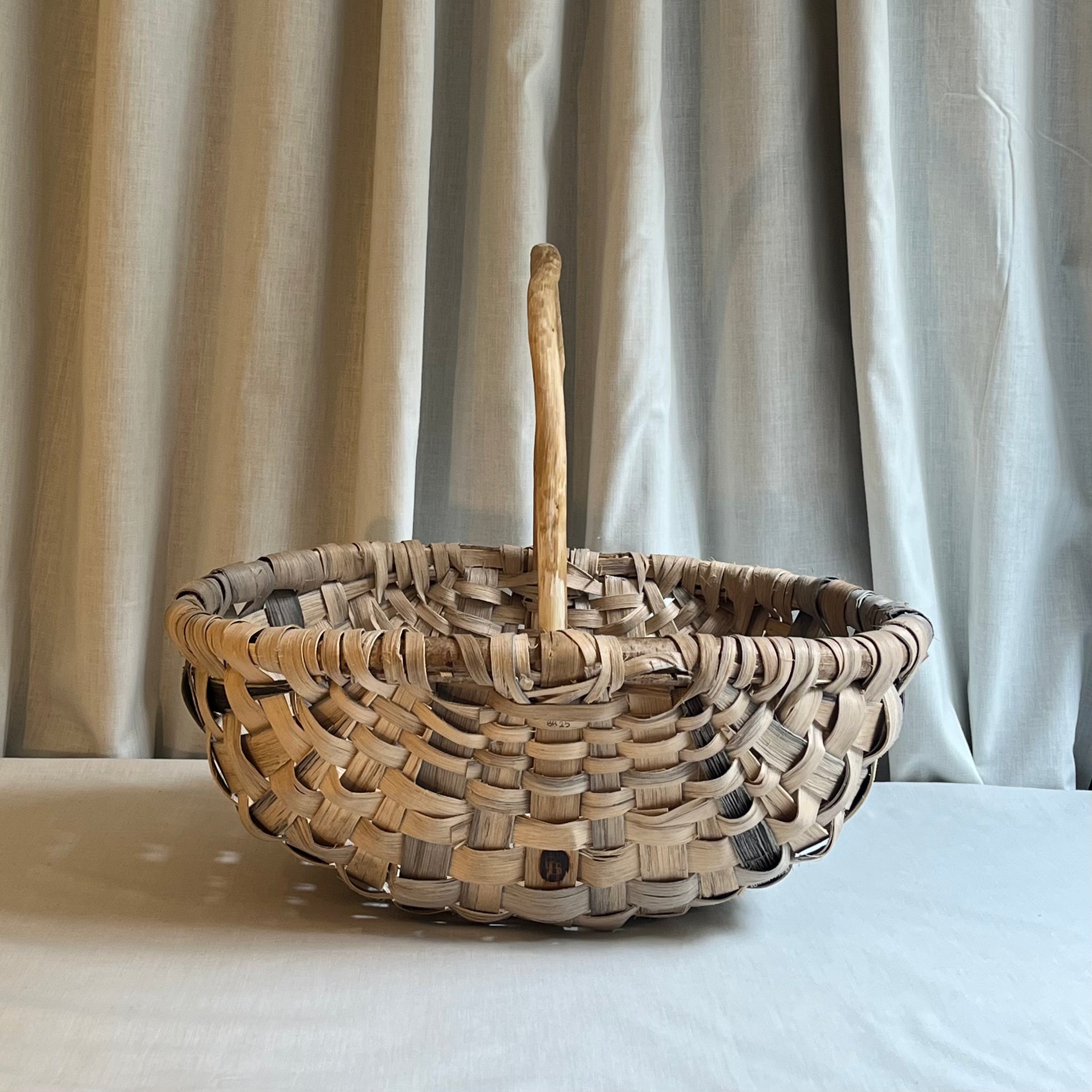 16” Scottish Oak Swill Basket with peeled hazel handle