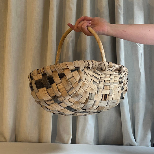 16” Scottish Oak Swill Basket with peeled hazel handle