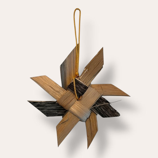 Oak swill Christmas Star Decoration